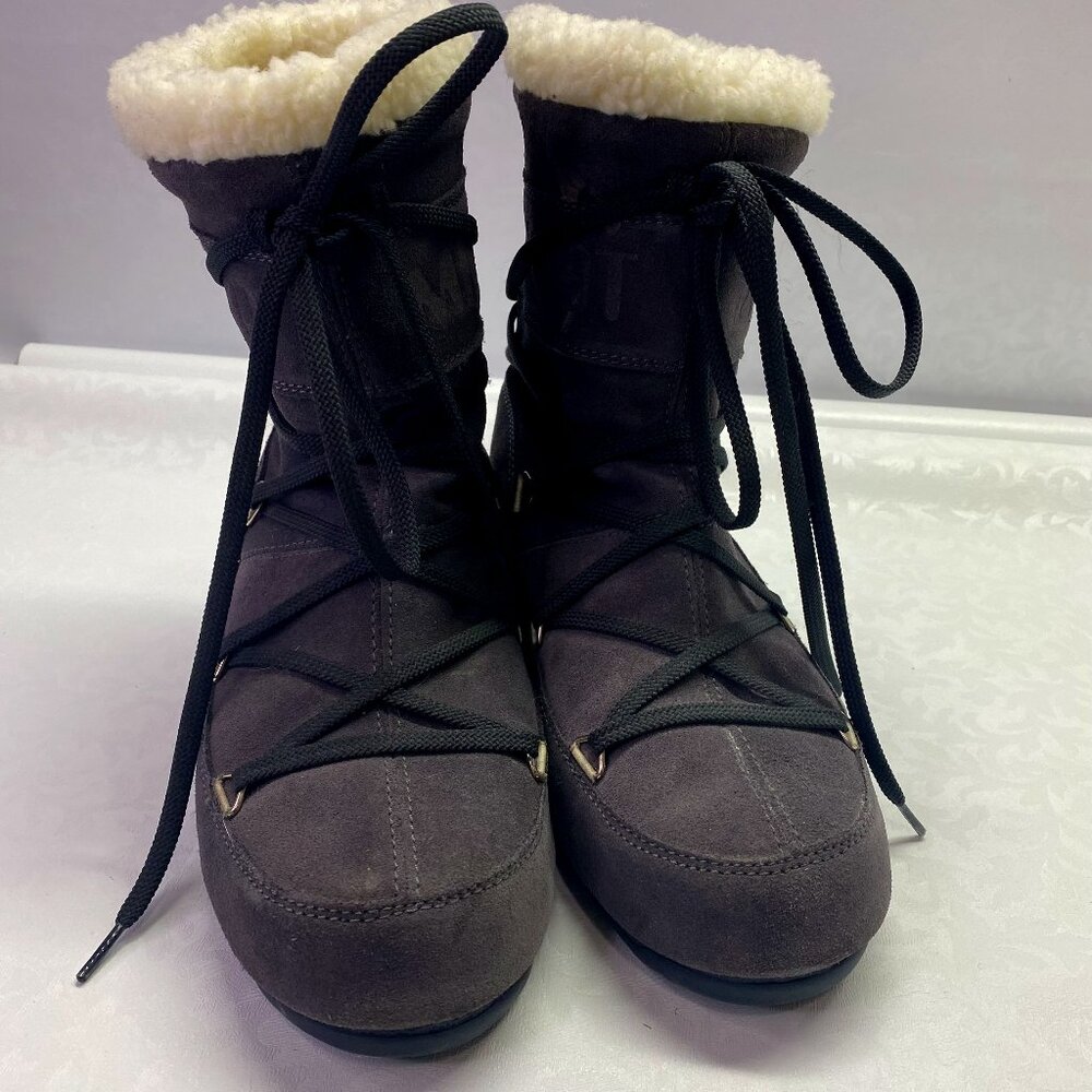 MOON BOOTS TECNICA GREY SUEDE BOOTS